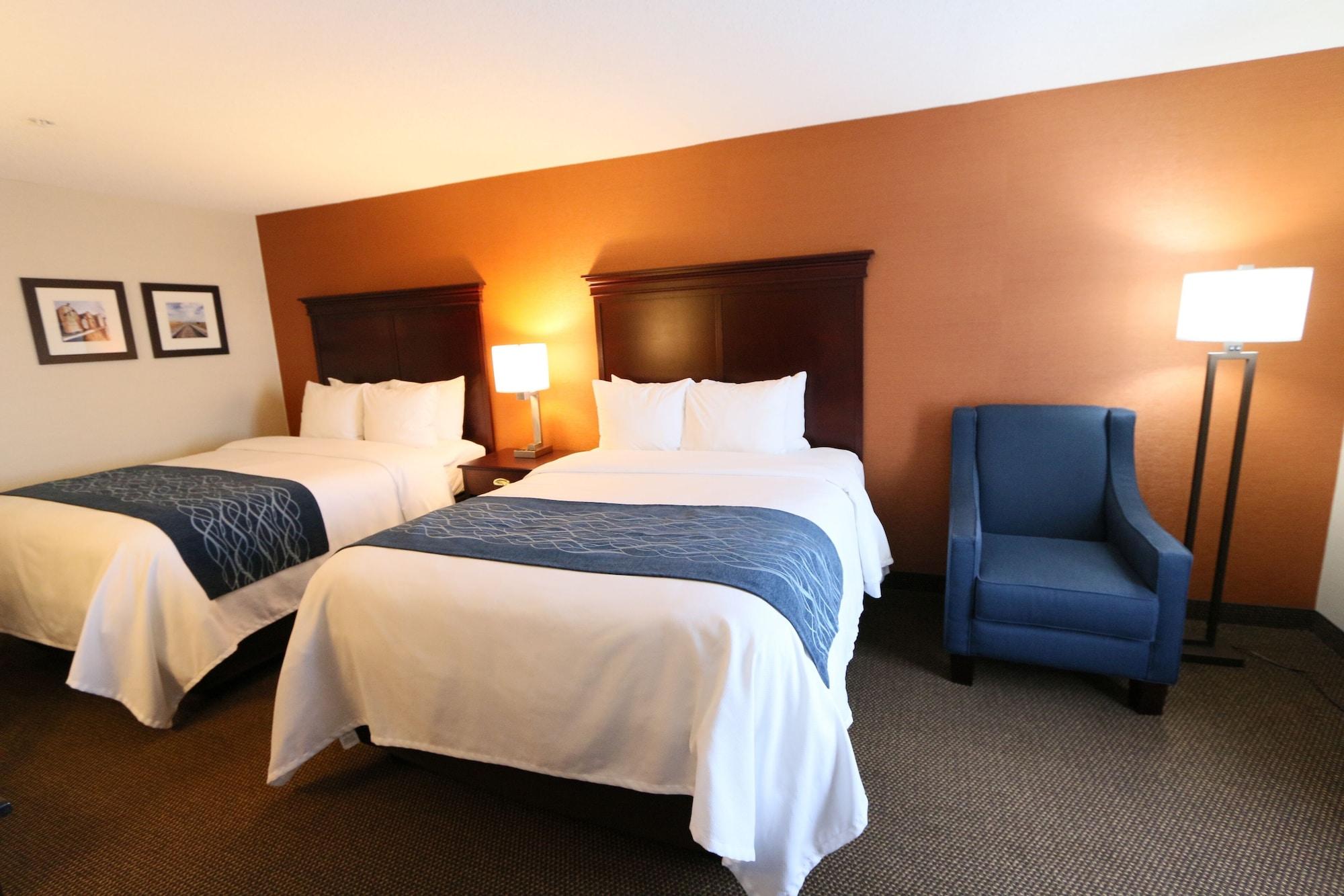 Comfort Inn & Suites Hutchinson Ngoại thất bức ảnh