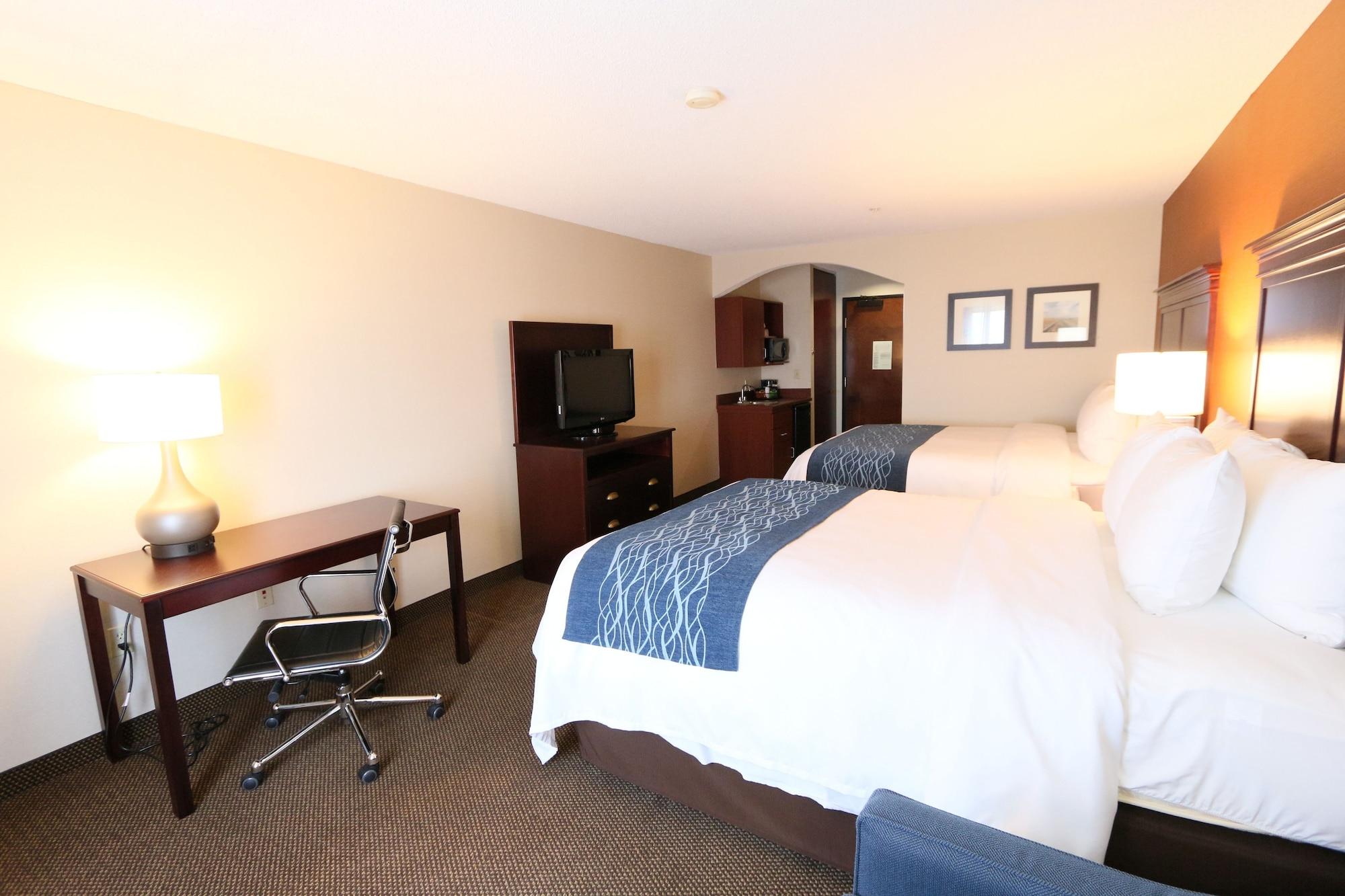 Comfort Inn & Suites Hutchinson Ngoại thất bức ảnh