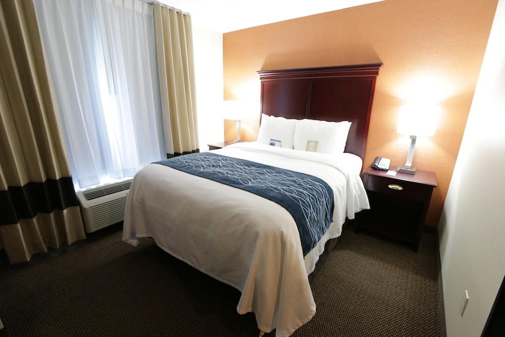 Comfort Inn & Suites Hutchinson Ngoại thất bức ảnh