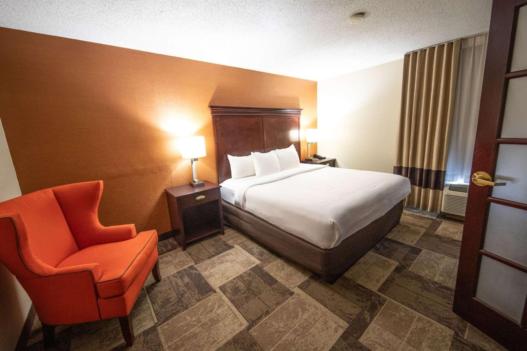 Comfort Inn & Suites Hutchinson Ngoại thất bức ảnh