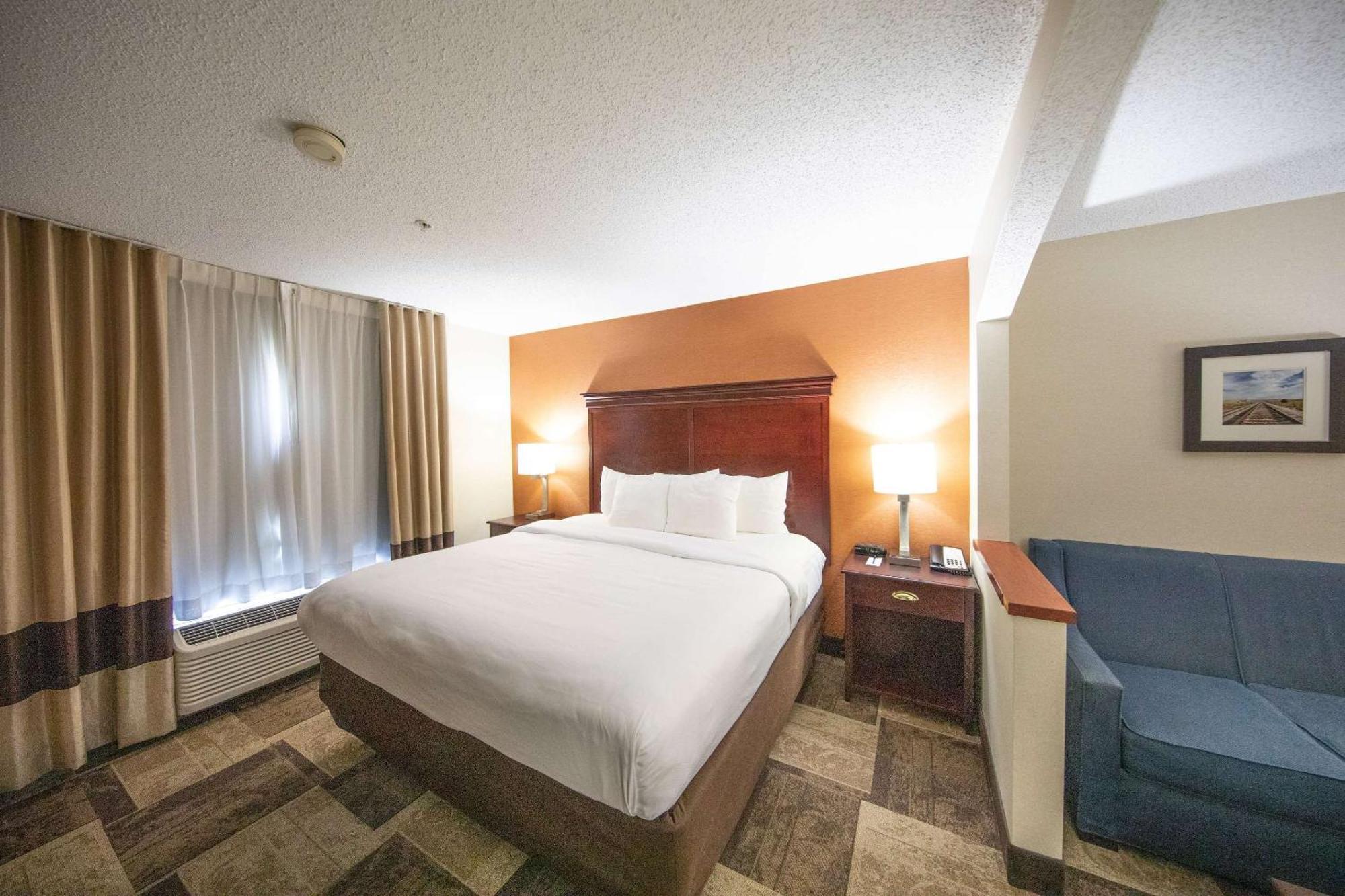 Comfort Inn & Suites Hutchinson Ngoại thất bức ảnh