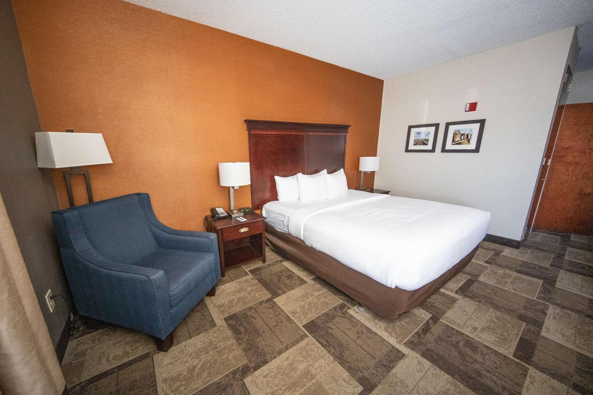 Comfort Inn & Suites Hutchinson Ngoại thất bức ảnh